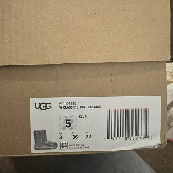 Silver Glitter ugg boots - Picture 4 of 4